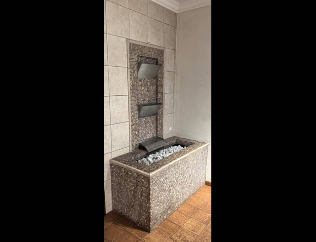 3 BEDROOM HOUSE FOR SALE IN MORGENSTER HEIGHTS